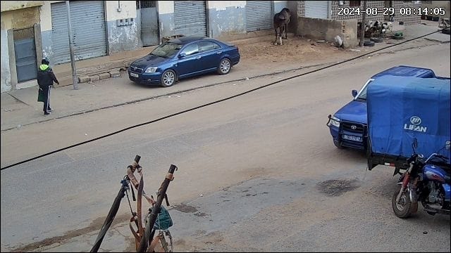 Tentative de vol armé à Médina Gounass: un individu encagoulé surprend tôt le matin, un homme dans sa chambre et lui tire dessus