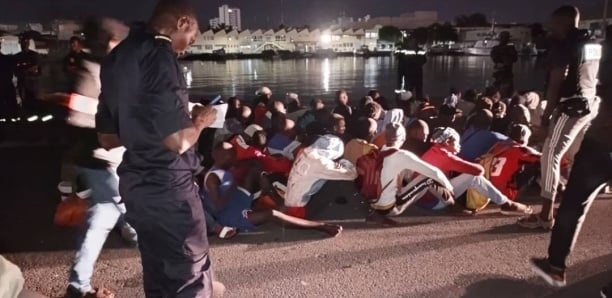 Bargny: une pirogue en détresse avec à son bord 304 migrants, secourue au large