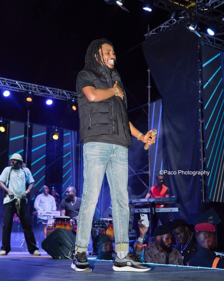 Wally Seck, le groupe Whatsap de 300 jeunes, les Baay Faal et le concert avorté de Mbacké