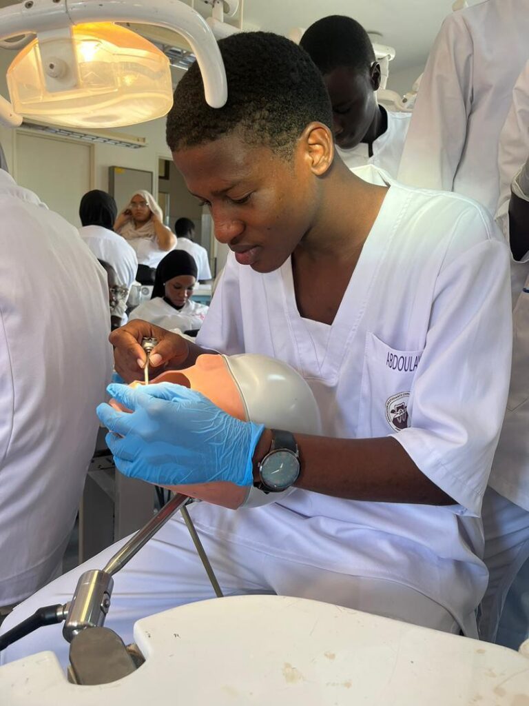 UCAD : libérations en cascade, autopsie accablante — la mort d’Abdoulaye Ba ravive la tension